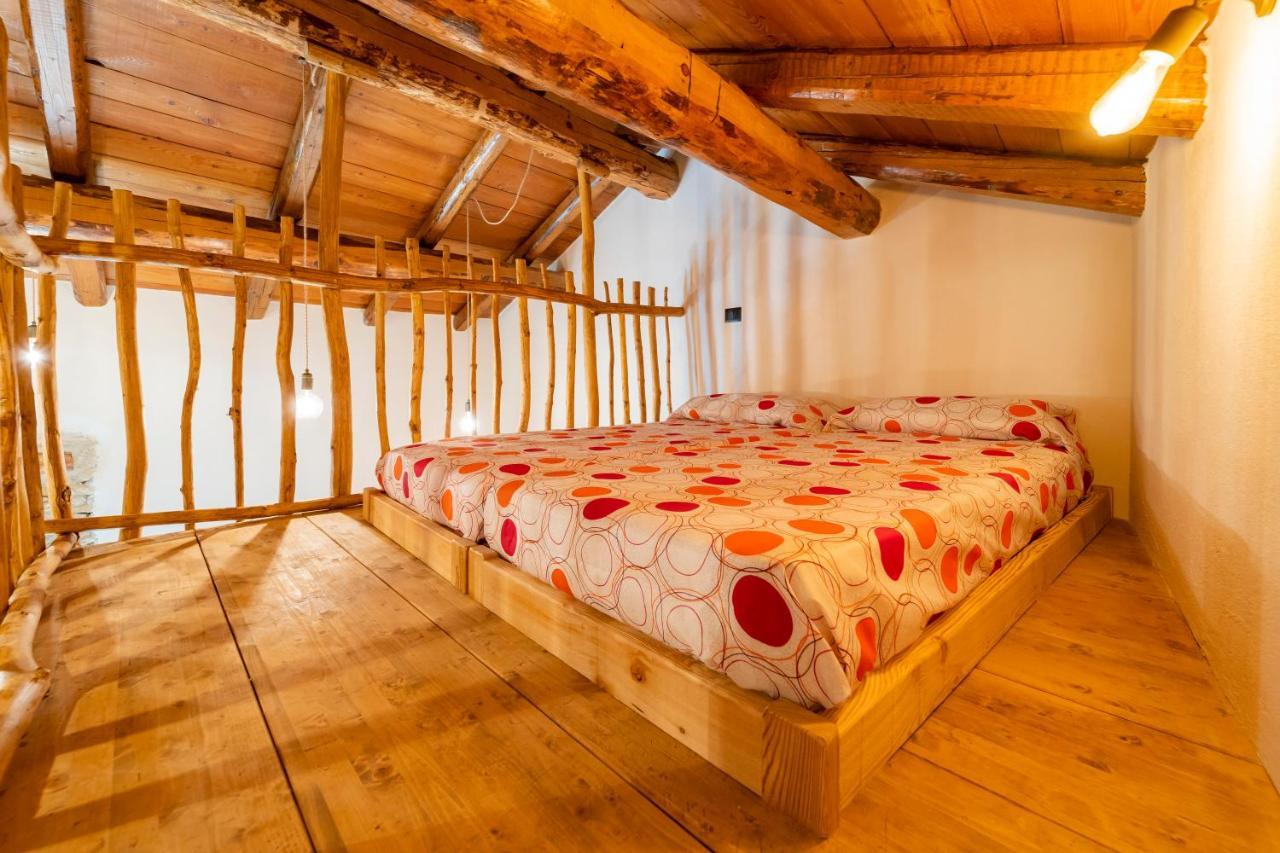 Country House Le Gaie Allegre Villar San Costanzo ภายนอก รูปภาพ