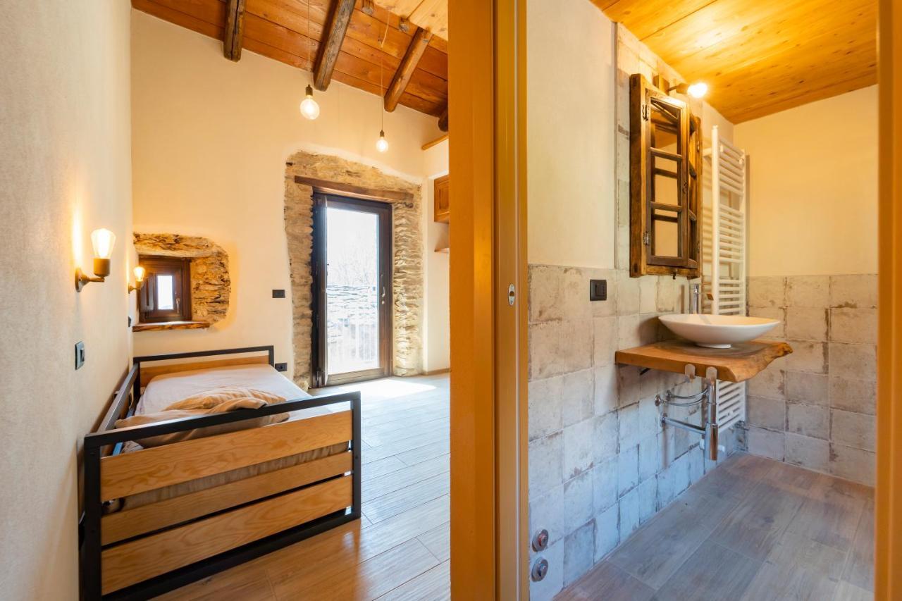 Country House Le Gaie Allegre Villar San Costanzo ภายนอก รูปภาพ