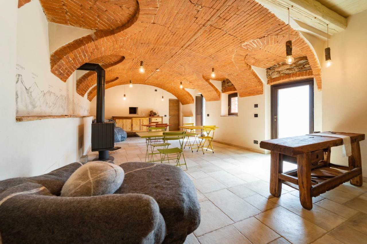 Country House Le Gaie Allegre Villar San Costanzo ภายนอก รูปภาพ